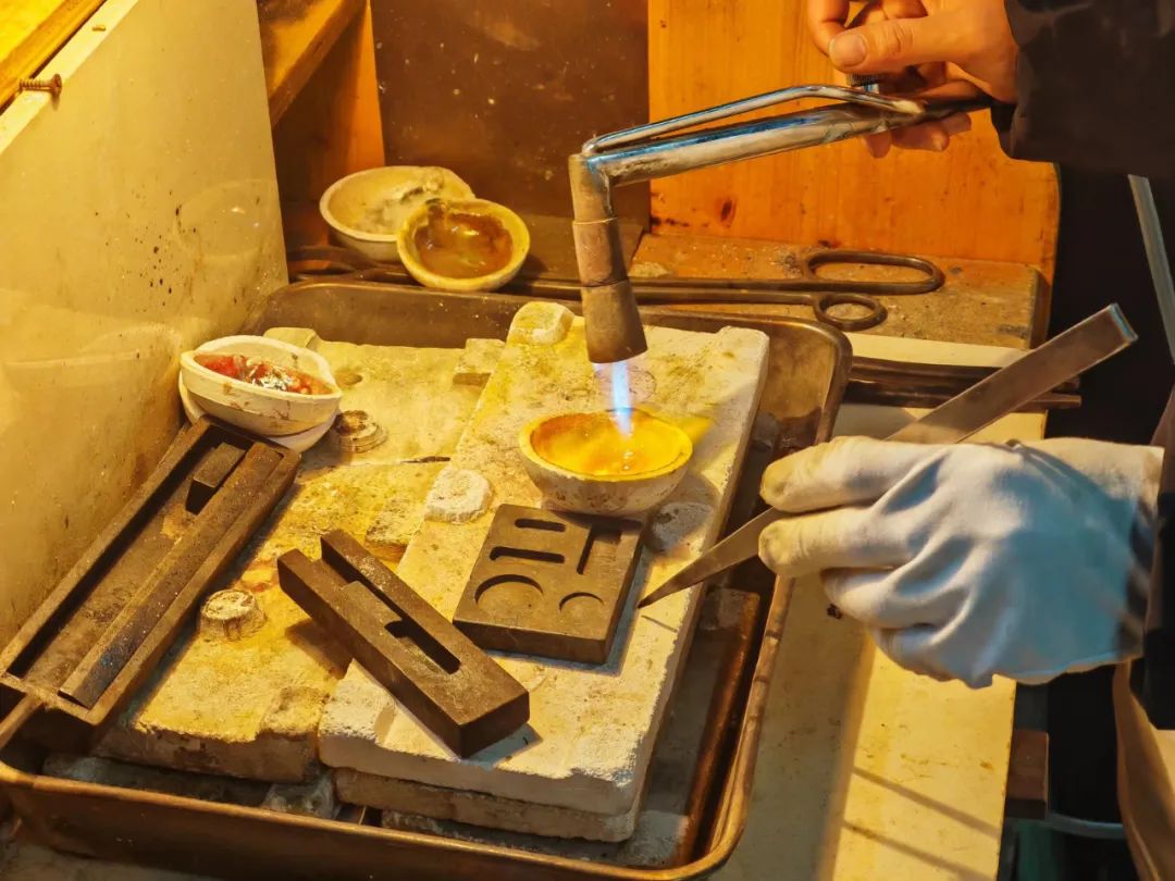 金价“狂飙”不用怂这样做省一大笔钱！(图3)