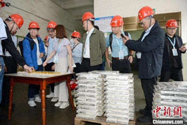 “中国银都”湖南永兴“无矿开采”稀贵金属向绿而行崛起特色产业(图1)