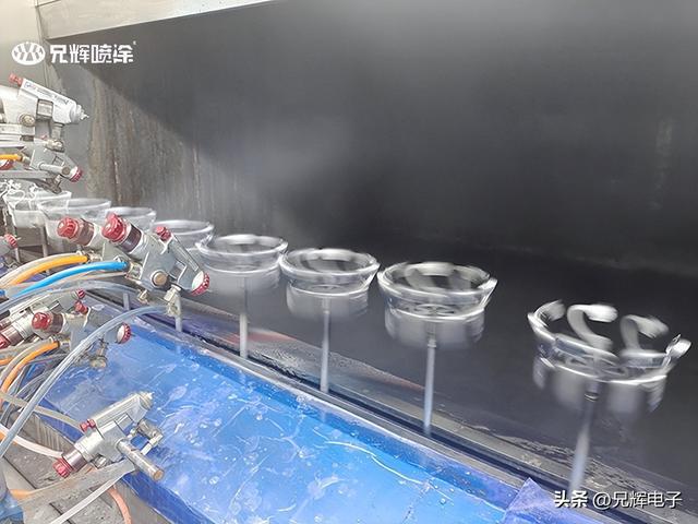 惠州喷漆加工厂-pc材质喷金属漆工艺流程(图2)