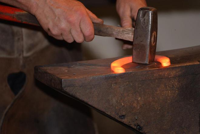 加热反而使金属更强？颠覆性研究挑战传统认知(图1)