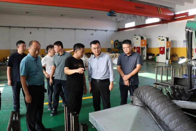 区政府主要领导一线督导大气污染防治工作(图1)