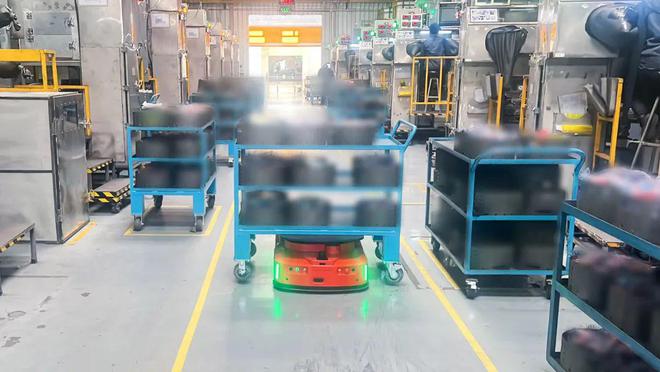 案例对接提升机未来机器人助力金属加工行业内部物流革新！(图6)