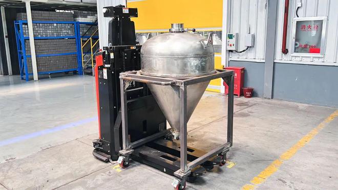 金太阳：公司系列产品广泛应用于3C消费电子、集成电路、汽车制造等行业可用于金属（钛合金、铝合金等）、玻璃等加工(图1)