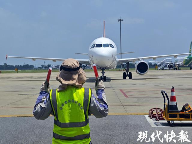 机场监装监卸员：碰到金属就可能被烫伤(图2)