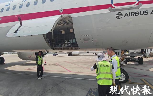 机场监装监卸员：碰到金属就可能被烫伤(图4)