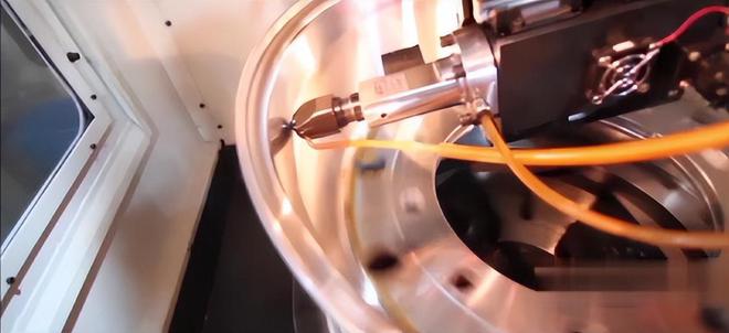 在金属上撞出一面镜子？我国新技术突破垄断国外企业寻求合作！(图7)