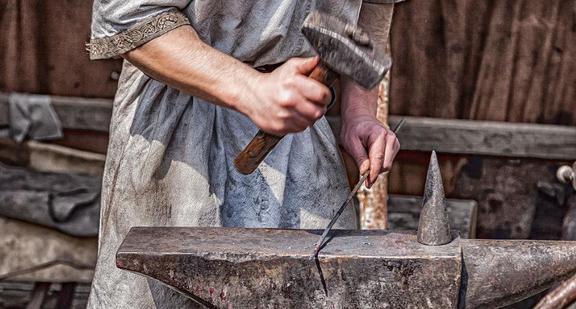 在东弗兰克王国冶炼技术是否依赖传统有没有自主创新和改进？(图4)