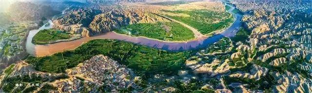 致敬2024白银翘首2025(图1)