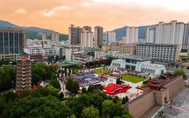 致敬2024白银翘首2025(图9)