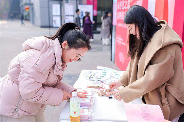 天津市广顺源机械制造有限公司取得一种阀门金属件加工用定位装置专利方便对阀门进行快速上下料和定位(图9)