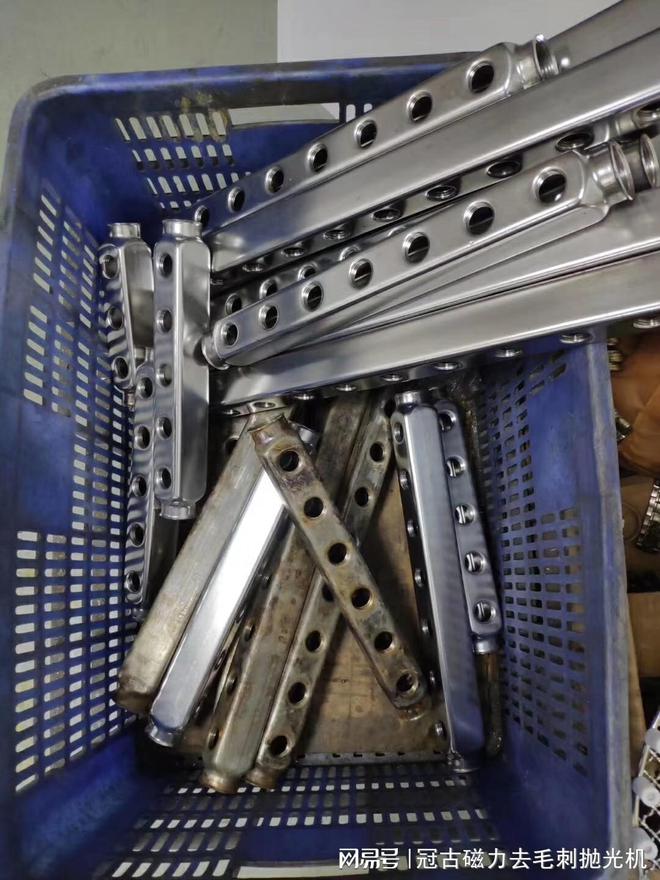 磁力去毛刺机助力线性金属加工提升产品质量(图1)