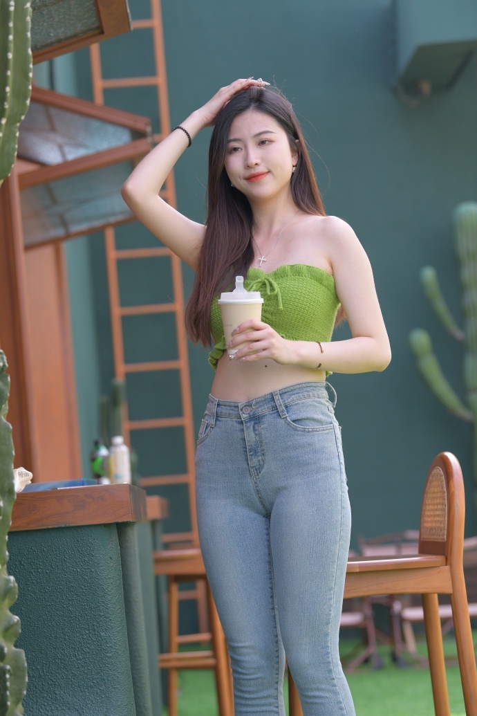 小仙女的挨c日常po文V(图1)