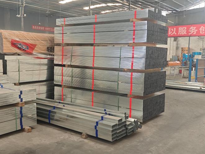 格旭金属科技专注吊顶龙骨制造技术团队全程严格把控(图3)