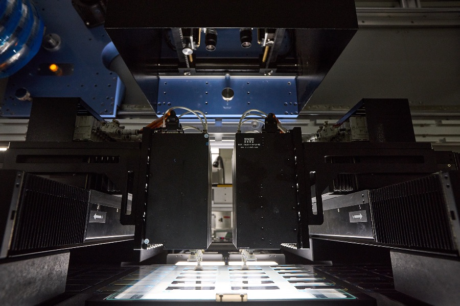 苹果高管再访中国实探iPhone17产线(图2)