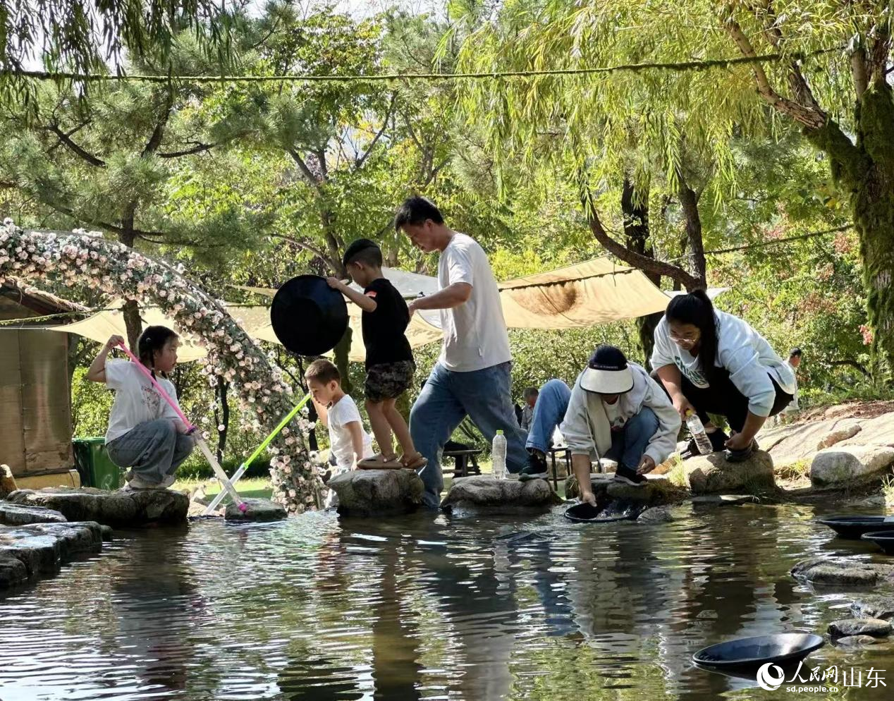 行进中国丨“多金”小城的黄金“链”(图4)