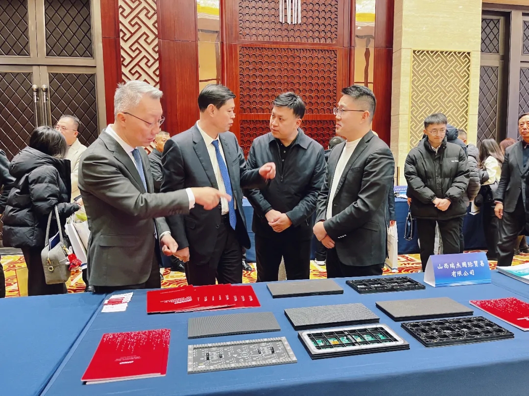 深化对外交流凝聚开放合力——长治市贸促会组织参加2025境外贸易投资促进机构和商协会山西行活动(图6)