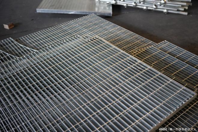 钢格板选购认准河北星贝金属丝网钢格栅系列齐全复合板品(图1)