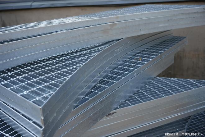 河北星贝金属丝网制品：钢格板领域的创新与专业典范(图3)