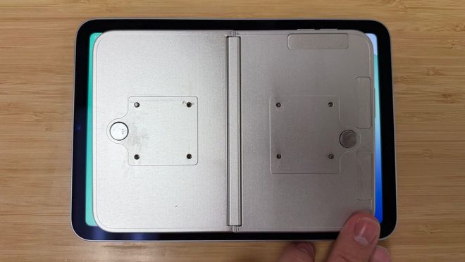 折叠屏iPhone、iPhone18Pro金属机模曝光外观设计彻底没悬念(图4)