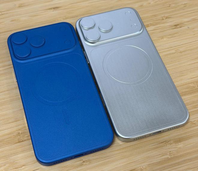 折叠屏iPhone、iPhone18Pro金属机模曝光外观设计彻底没悬念(图3)