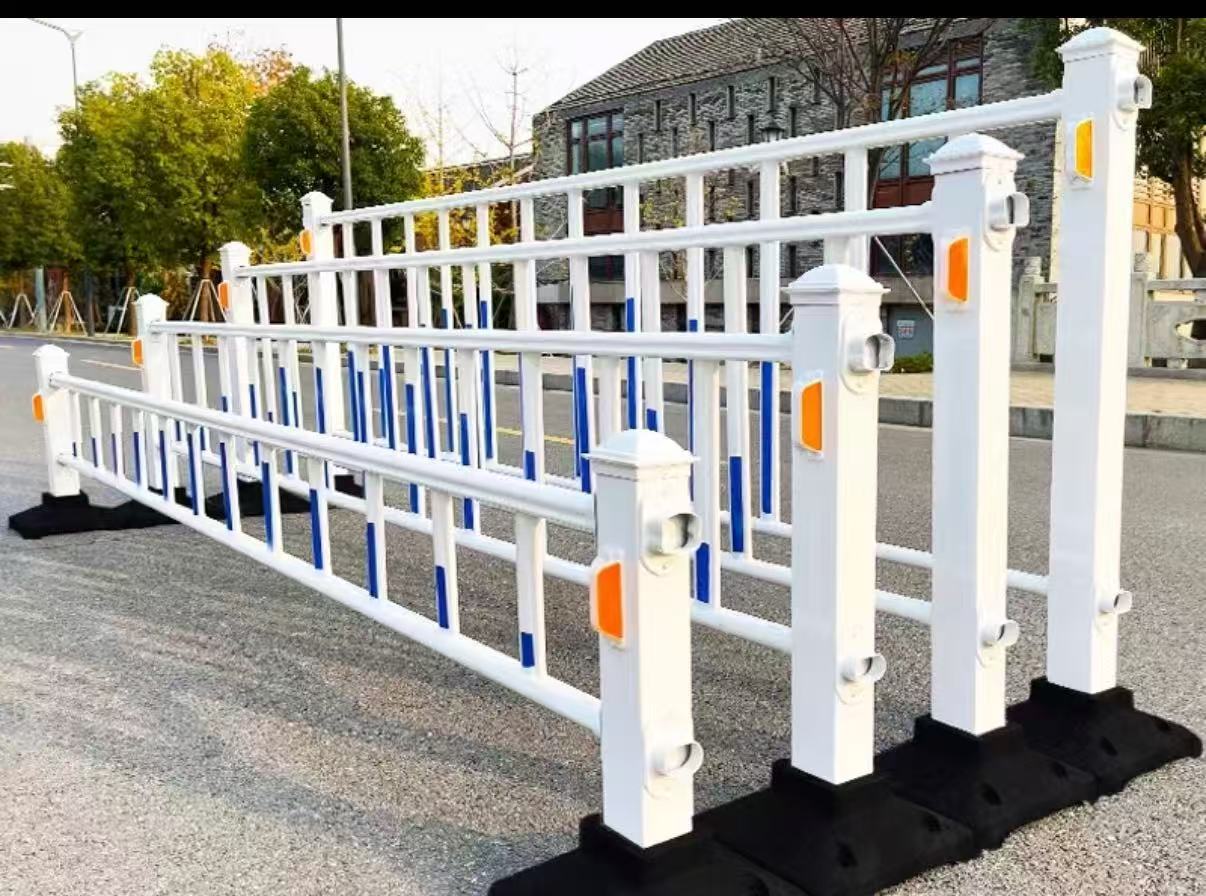 2026现阶段光伏围栏品牌怎么选？安平县迪辉金属制品有限公司深度解析(图1)